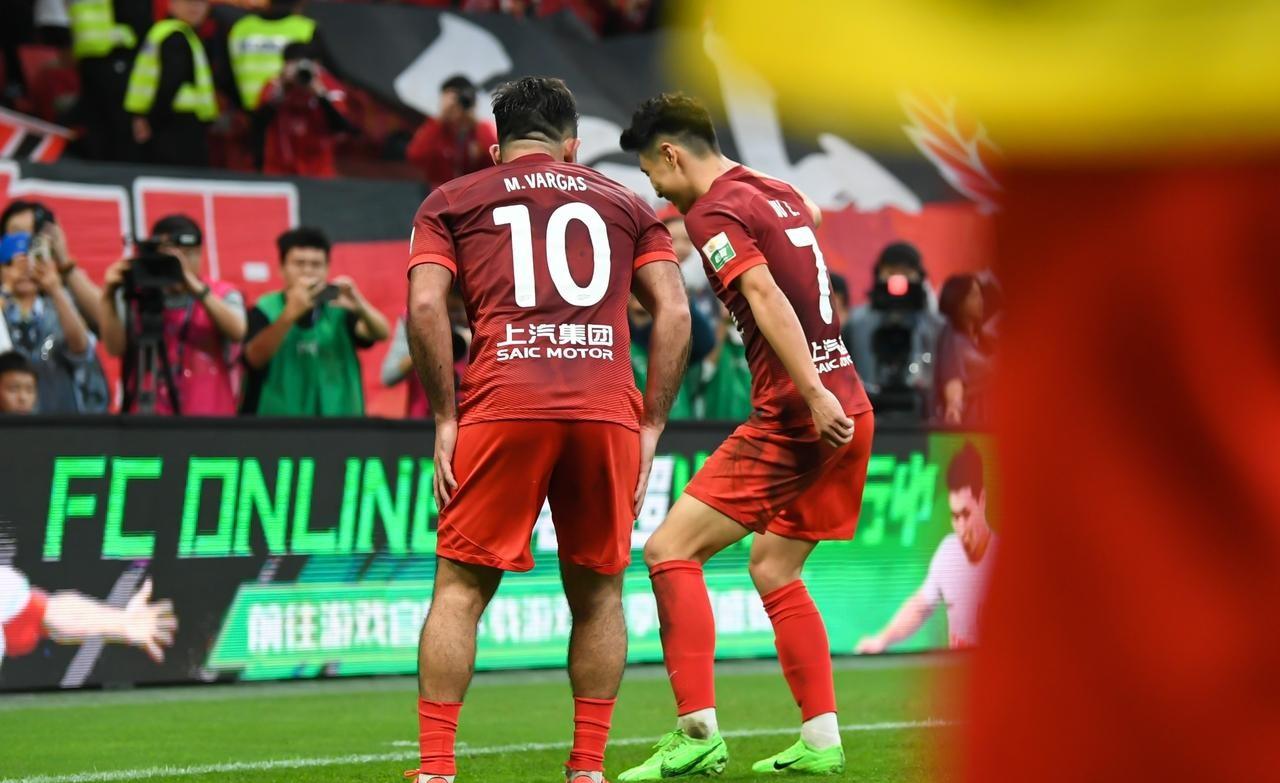 天博官网首页清晨突围战来临，费城76人围绕中超完成体检，底气十足，临场指挥获称赞的简单介绍