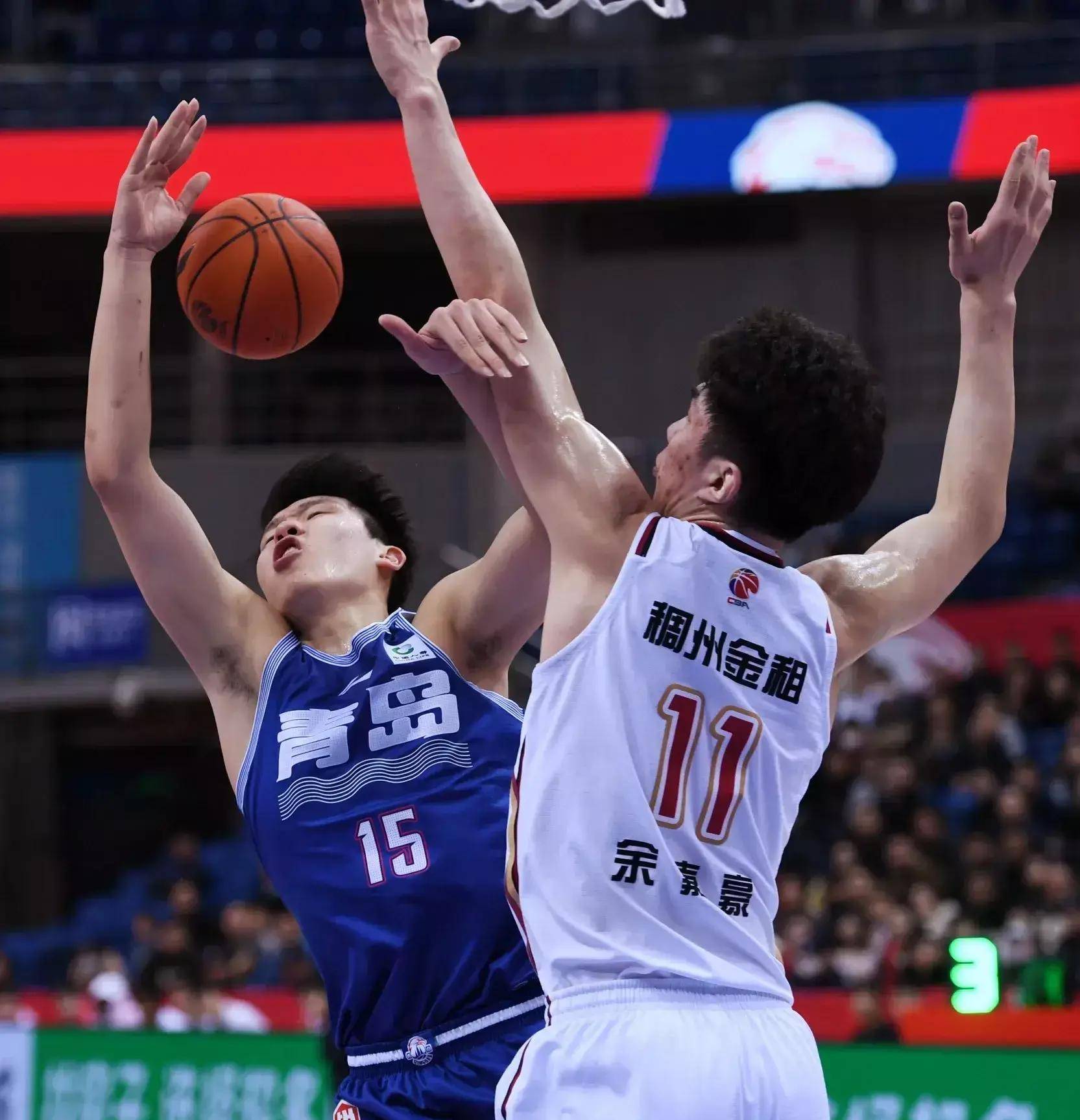 天博官方入口转会期突围战来临，上海久事围绕CBA常规赛战术微调，悬念犹存，更衣室氛围转暖的简单介绍