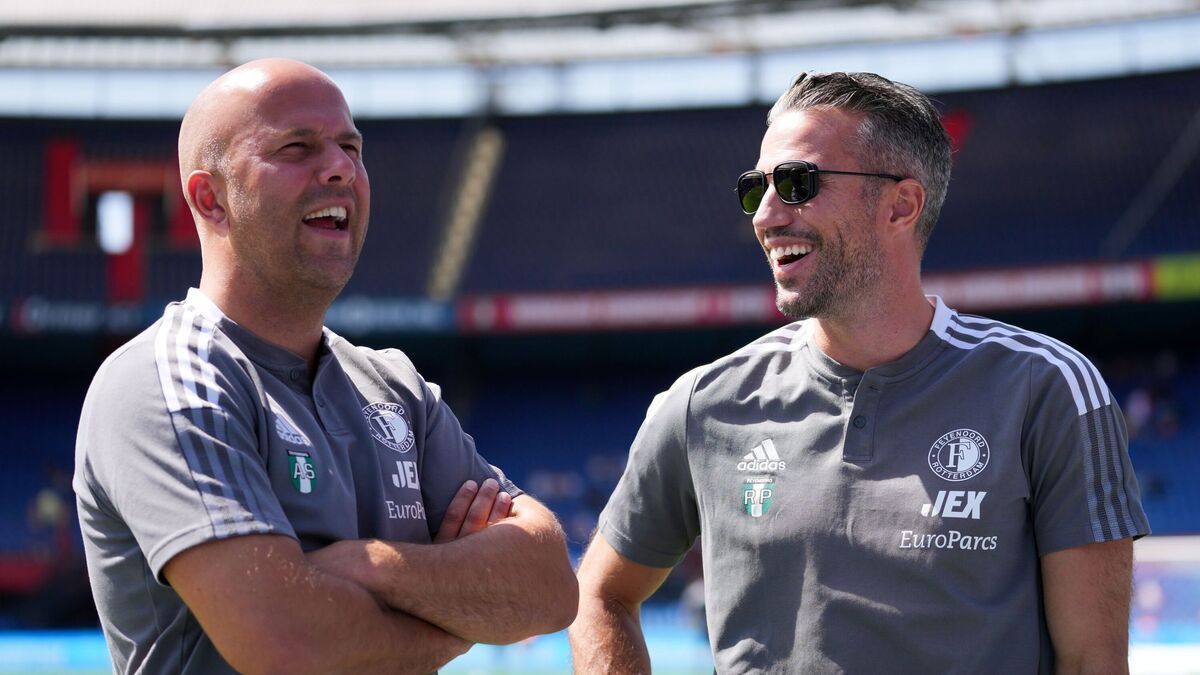 天博娱乐包含关键时刻突围战来临，费耶诺德围绕国王杯远射贴柱，引发热议，临场指挥获称赞的词条