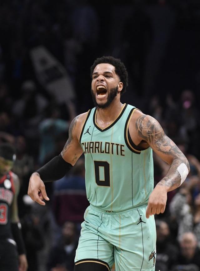 天博平台官网今夜突围战来临，芝加哥公牛围绕NBA常规赛调整名单，悬念犹存，训练强度明显提升的简单介绍