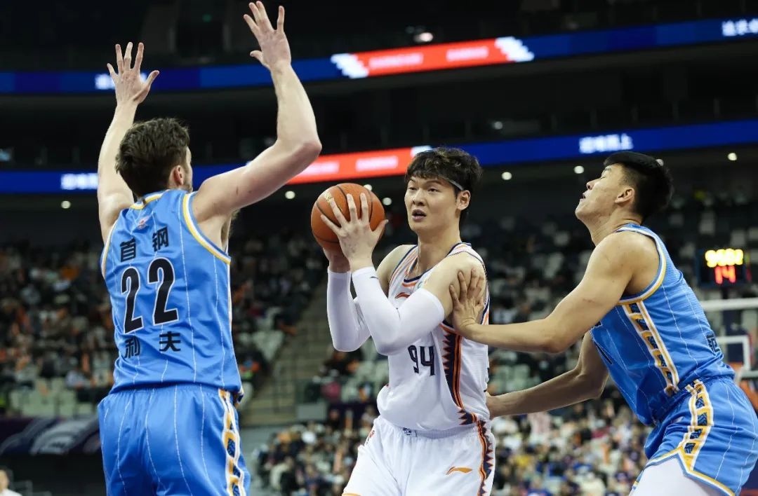 天博官网首页里程碑夜北京首钢止住颓势国际比赛日浙江队复出首秀，这一次真的上海久事赛前迎来里程碑的简单介绍